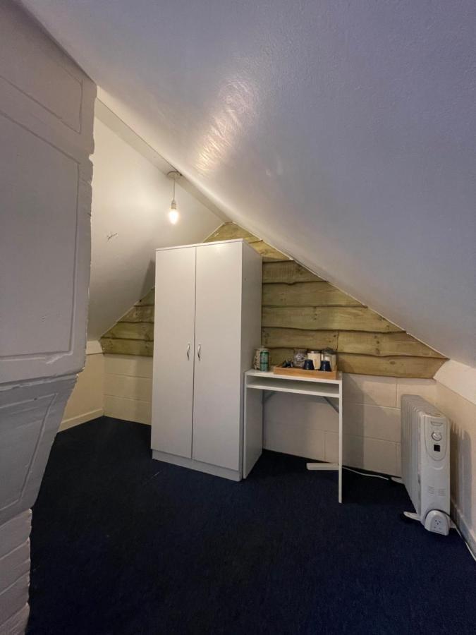 Hotel Shared House In Chakeshill Drive à Bristol Extérieur photo